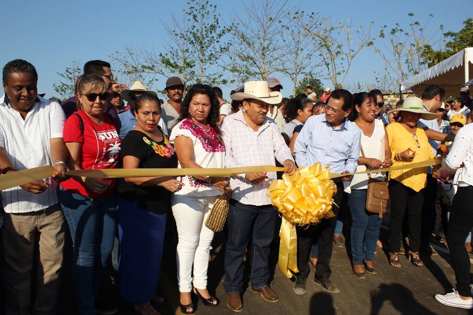 Raymundo Rivera y FRA inauguran pavimento de carreteras Mangle-San Benito y San Benito Arroyo Metate